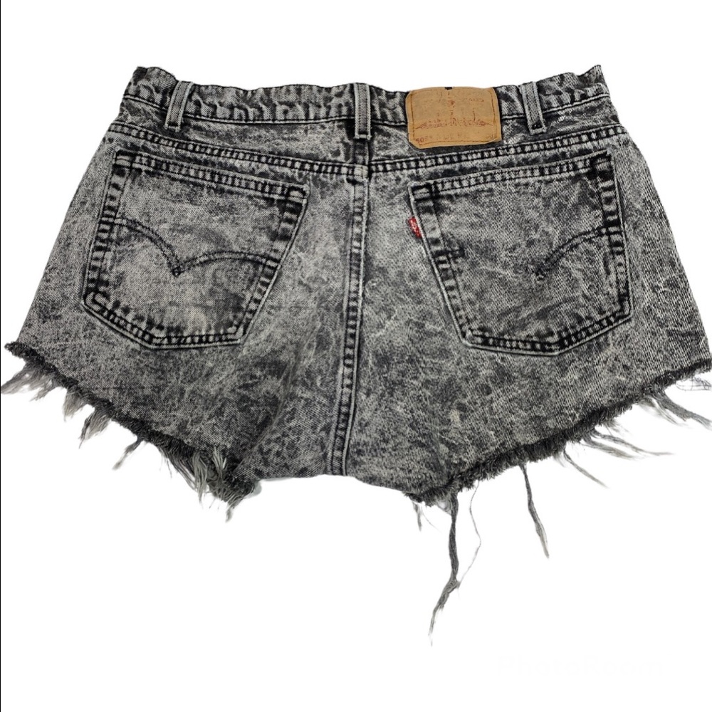 Levi's Shorts Cut Offs High Rise Black Acid Wash Distressed Raw Hem - Picture 3 of 10